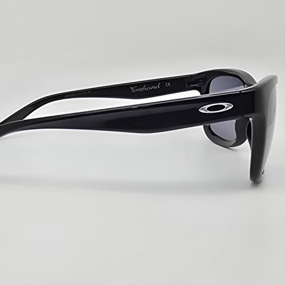 Oakley OO9179-01 Forehand Polished Black Frame Grey Lens Sunglasses w/ Case 57mm main image 8